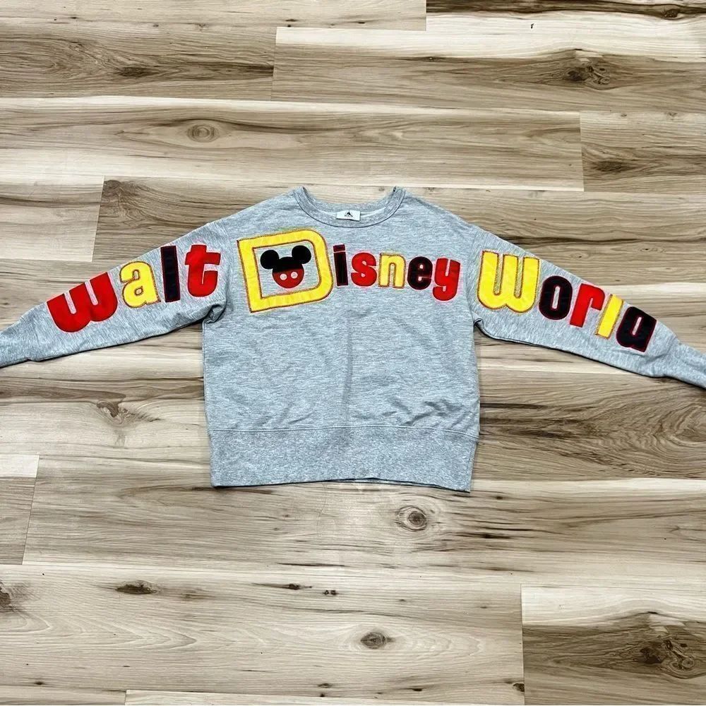 Walt Disney World Spirit Jersey Crewneck Sweatshirt Long Sleeve Size XS